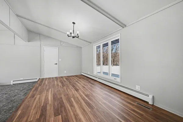 $395,000 | 454 Country View Lane, Le Sueur, MN 56058