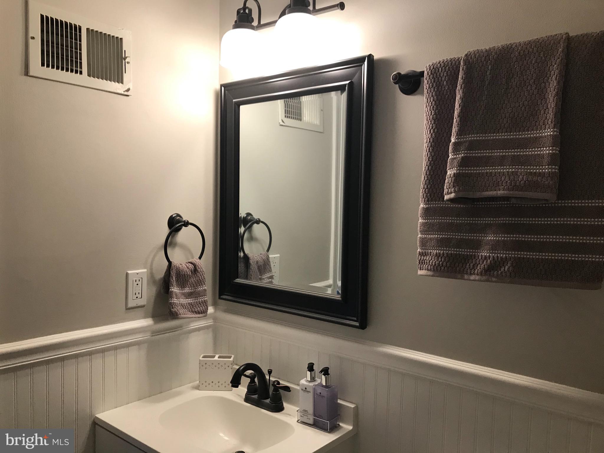 136 Arundel Road Pasadena, MD 21122 - Photo 17 of 23 Gallery Image 17