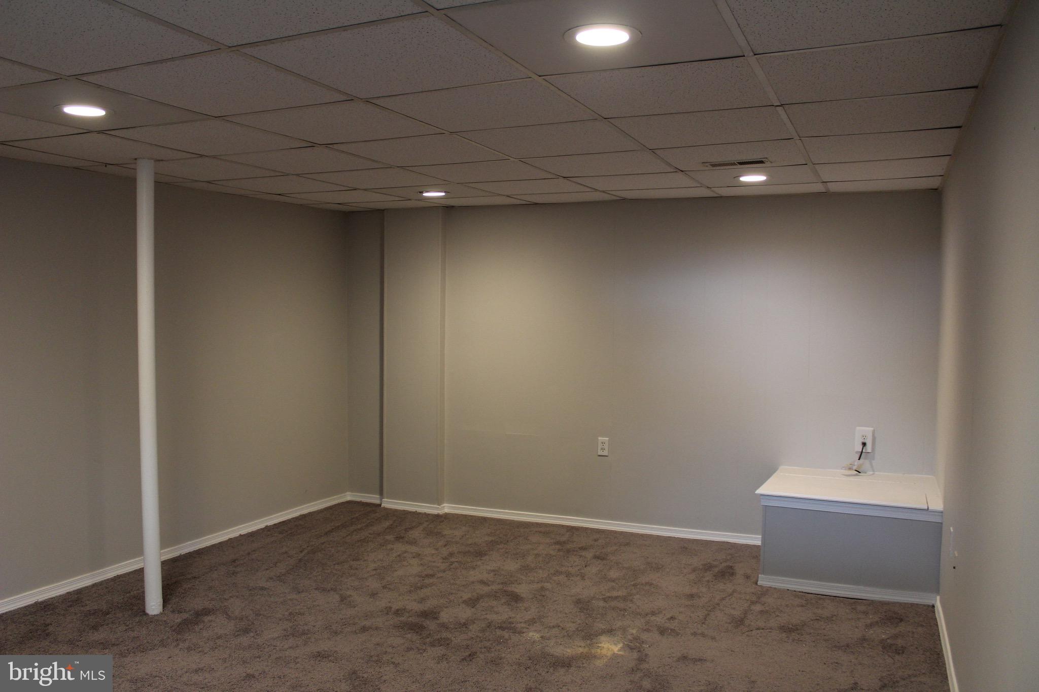 136 Arundel Road Pasadena, MD 21122 - Photo 10 of 23 Gallery Image 10
