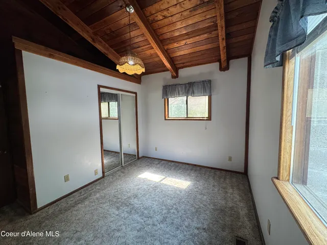 $515,000 | 497139 Highway 95, Naples, ID 83847