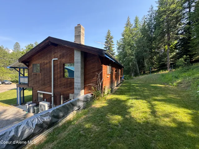 $515,000 | 497139 Highway 95, Naples, ID 83847