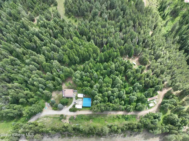 $515,000 | 497139 Highway 95, Naples, ID 83847