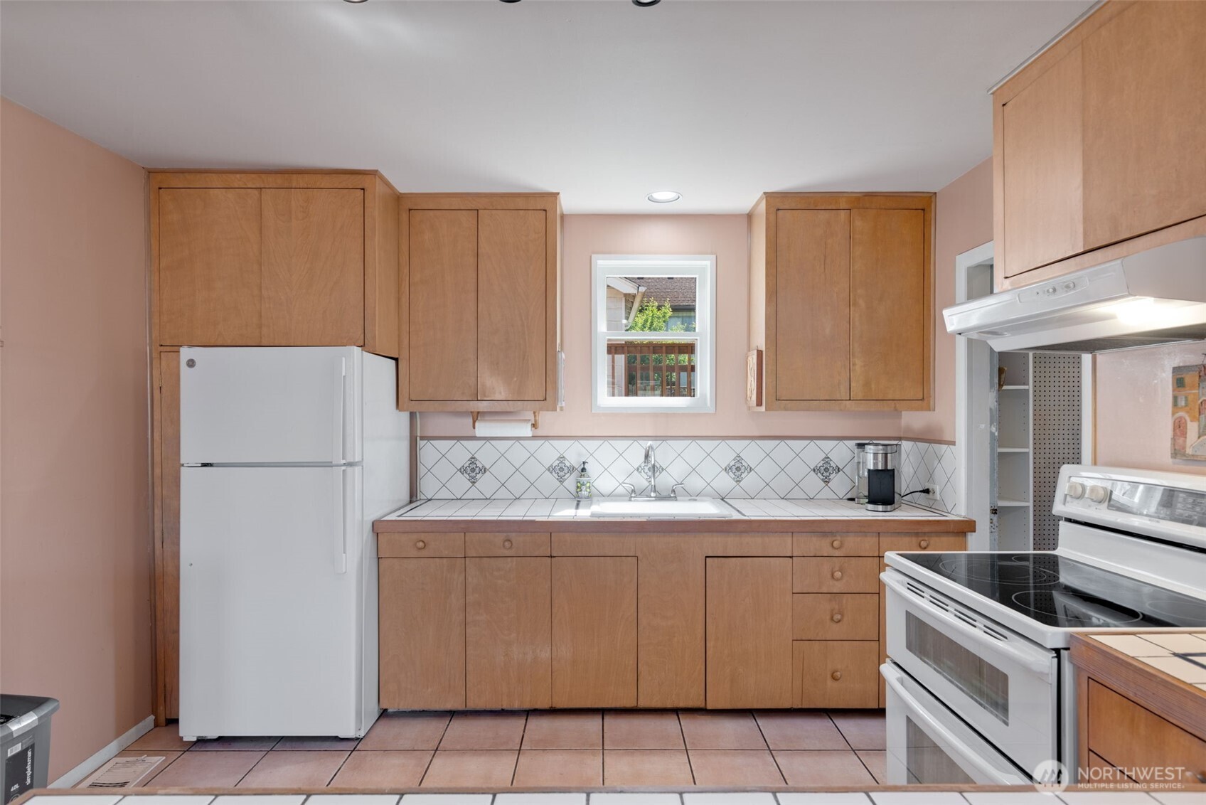 1631 North 54th Street Seattle, WA 98103 - Photo 10 of 40