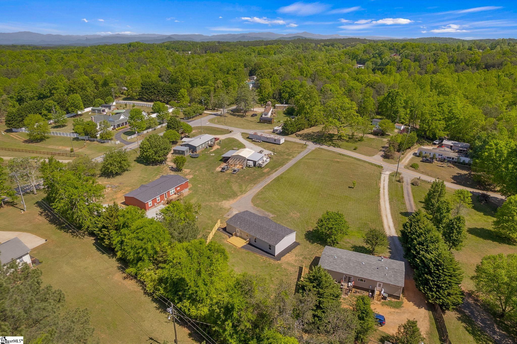 375 Griggs Road Six Mile, SC 29682 - Photo 33 of 37