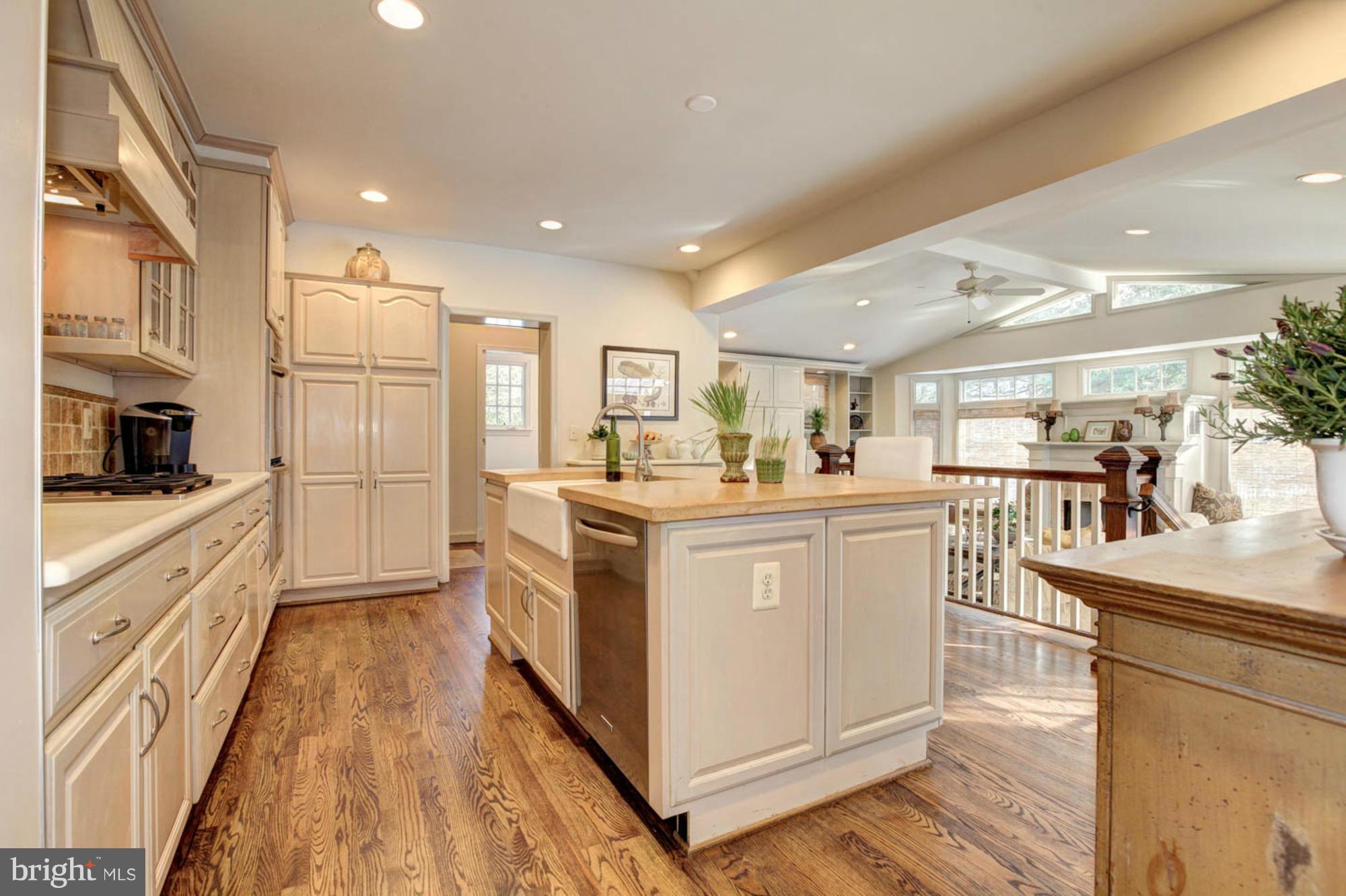 3604 Cardiff Road Chevy Chase, MD 20815 - Photo 9 of 26 Kitchen
