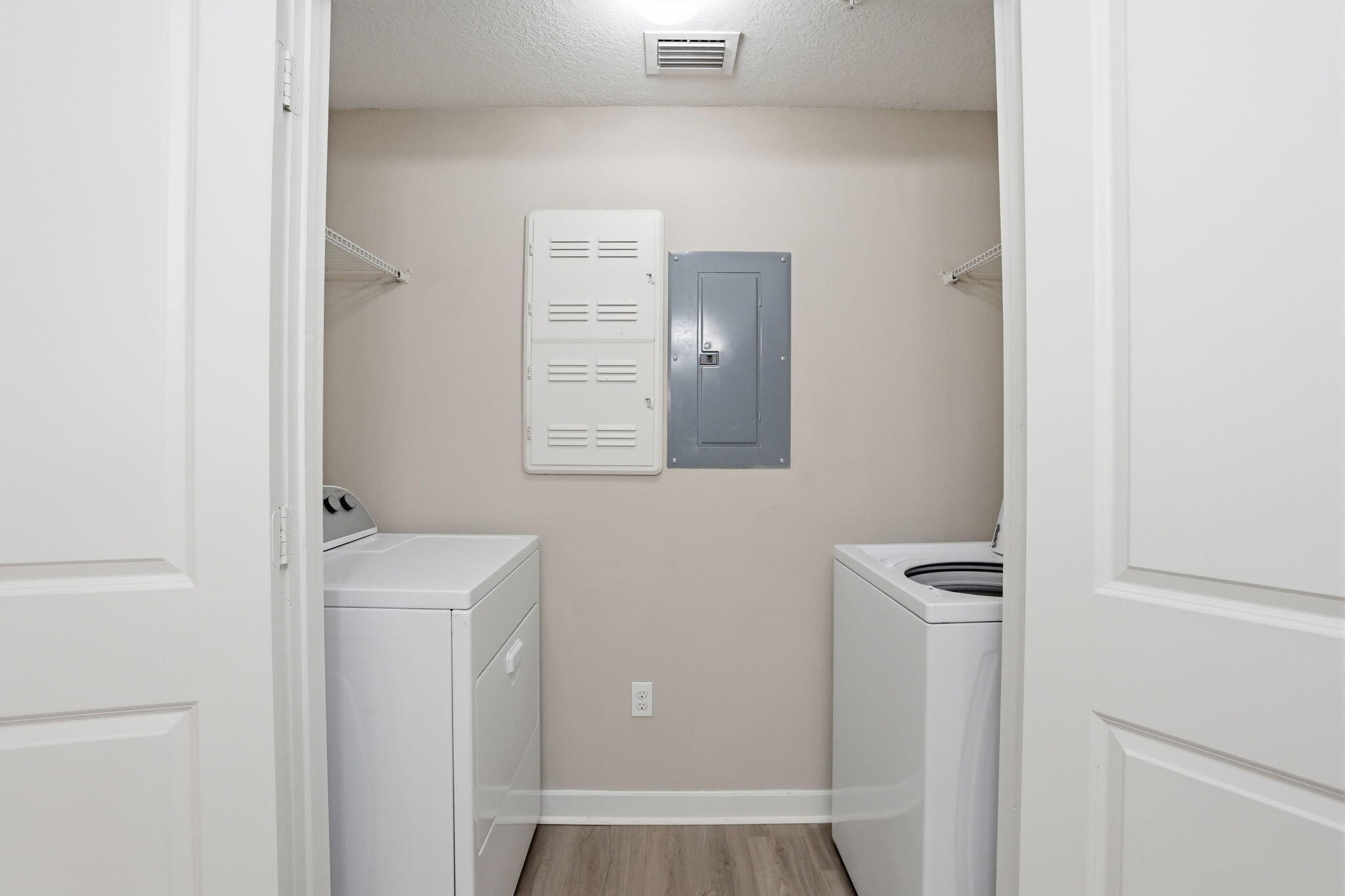 3611 High Ridge Road, Unit 302 Boynton Beach, FL 33426 - Photo 18 of 33 21-web-or-mls-0E2A6283