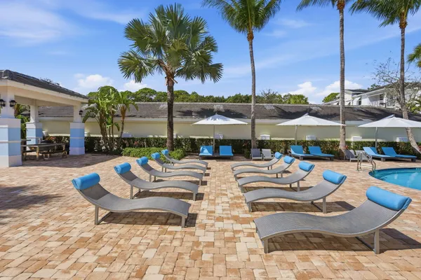 $2,590 | 3611 High Ridge Road, Unit 302, Boynton Beach, FL 33426