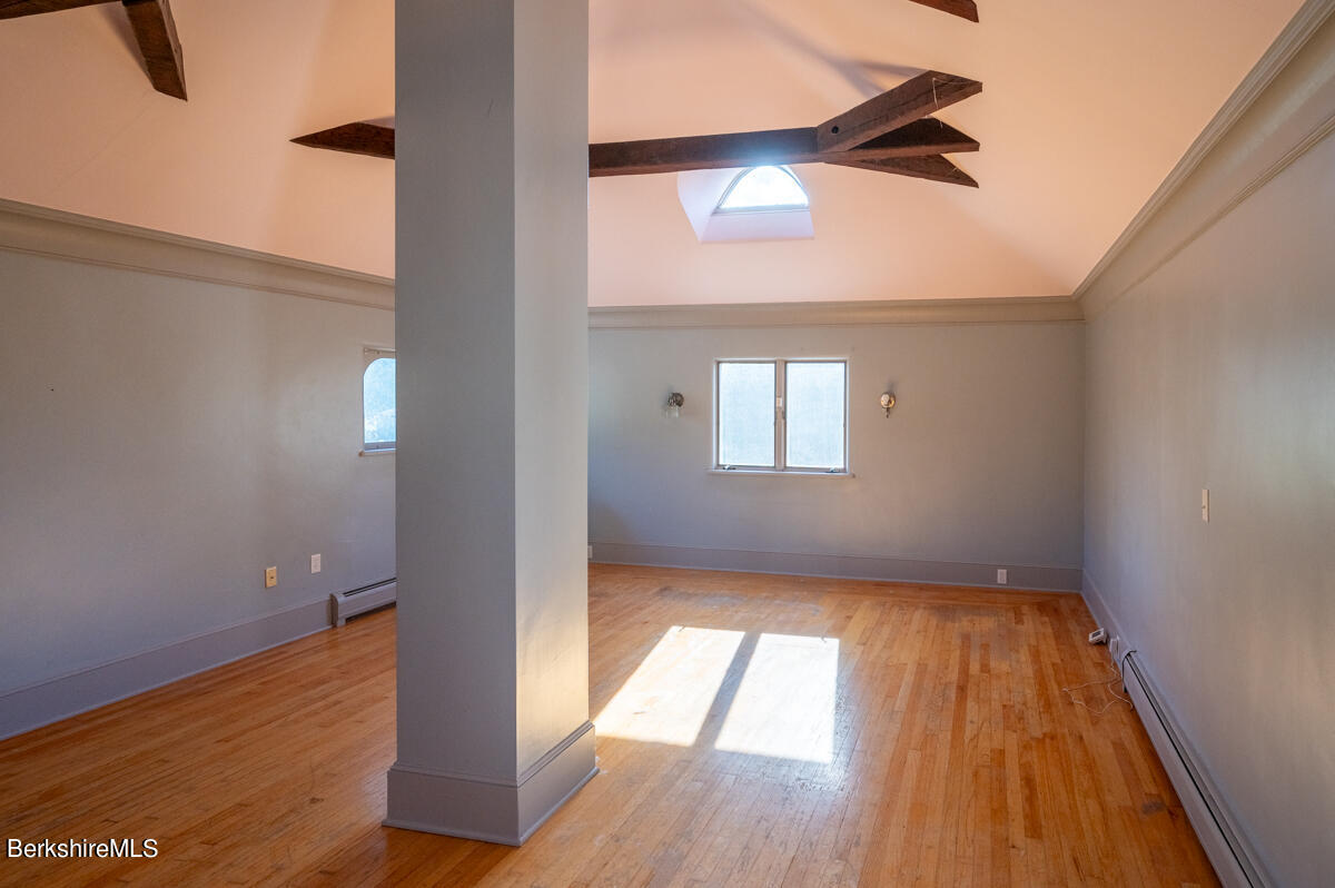 923 Barker Road Pittsfield, MA 01201 - Photo 25 of 29 Primary bedroom