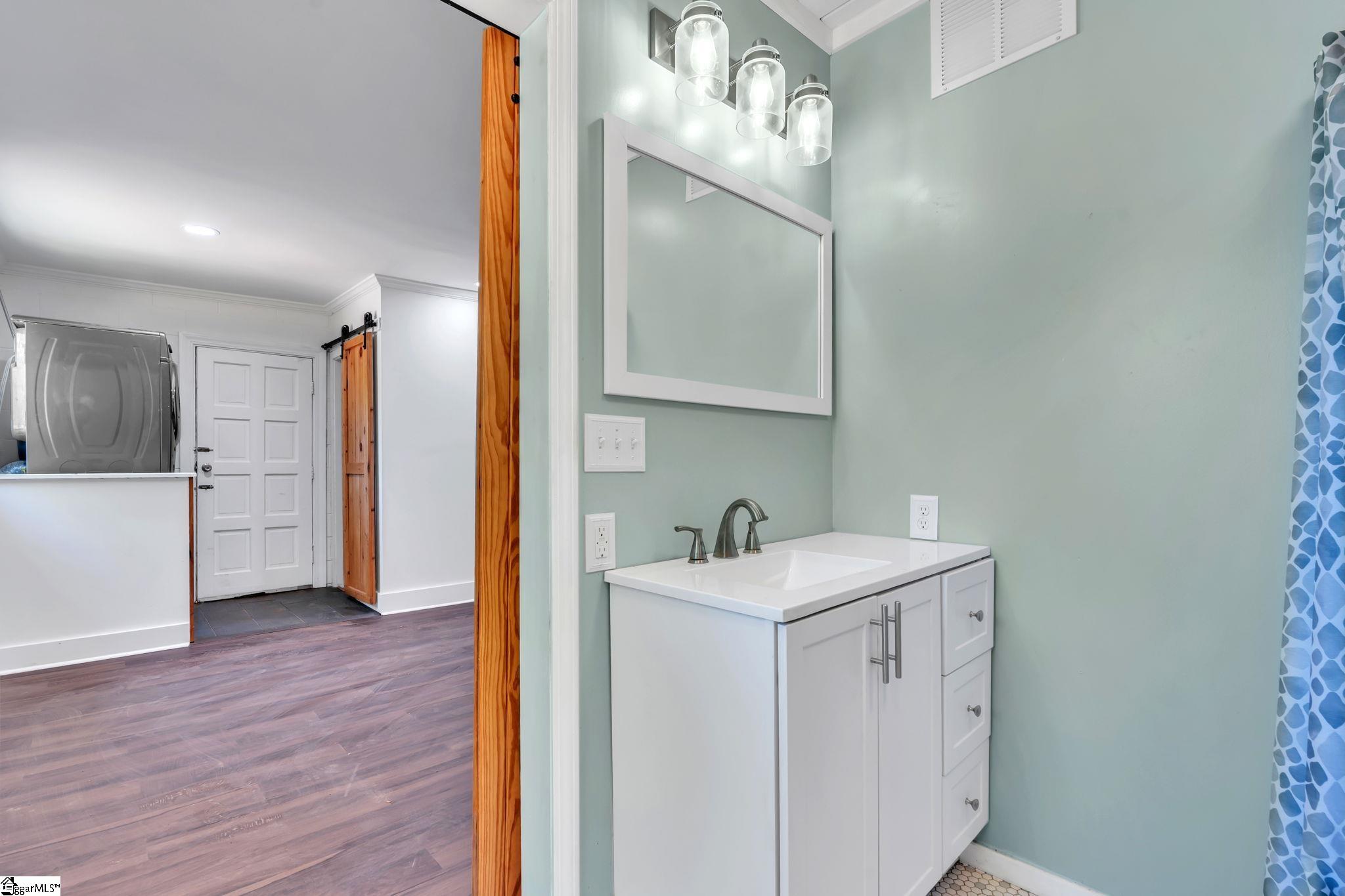 612 West Main Street Easley, SC 29640 - Photo 16 of 31