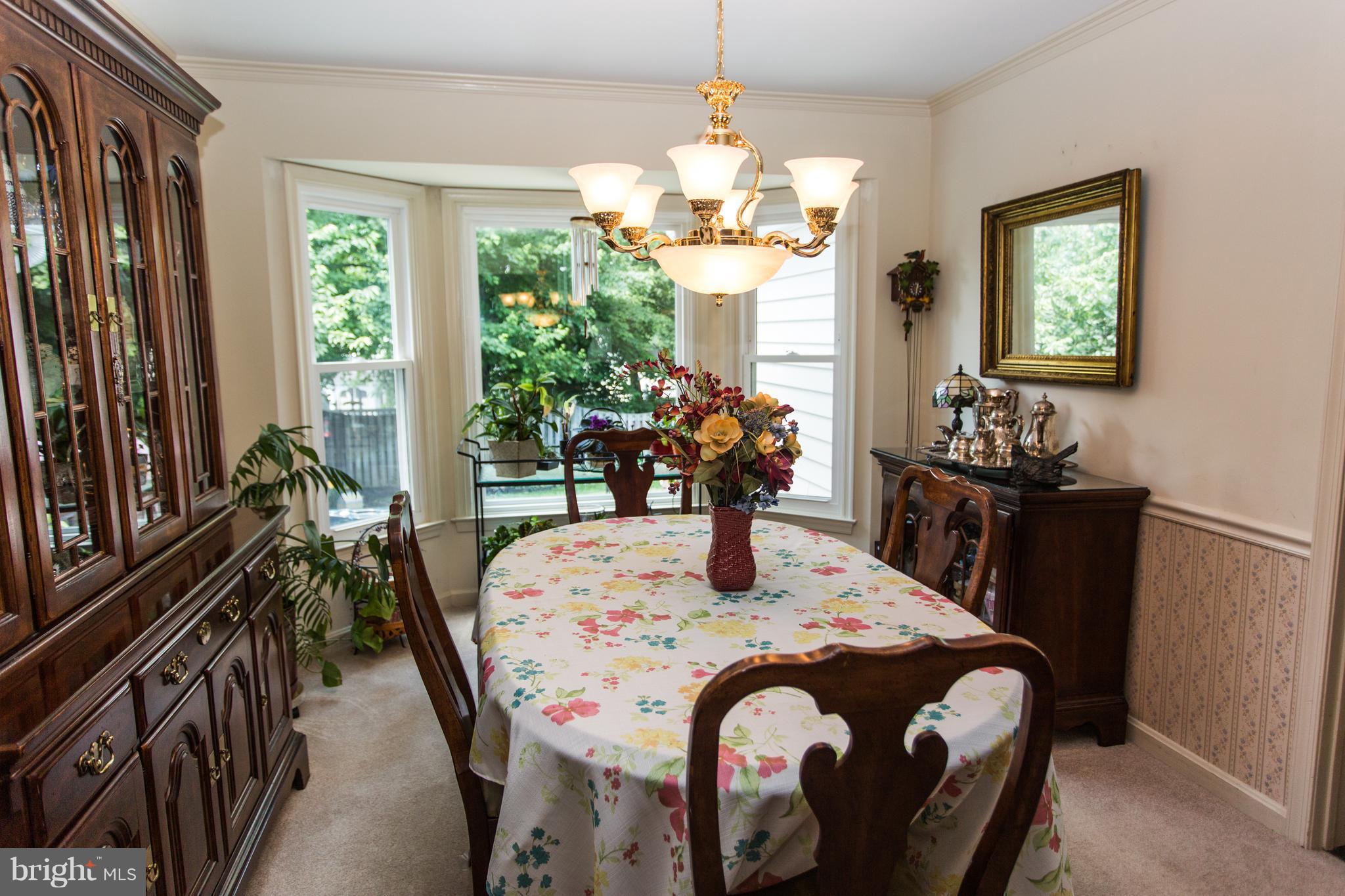 6604 Morning Ride Circle Alexandria, VA 22315 - Photo 9 of 30 Dining room