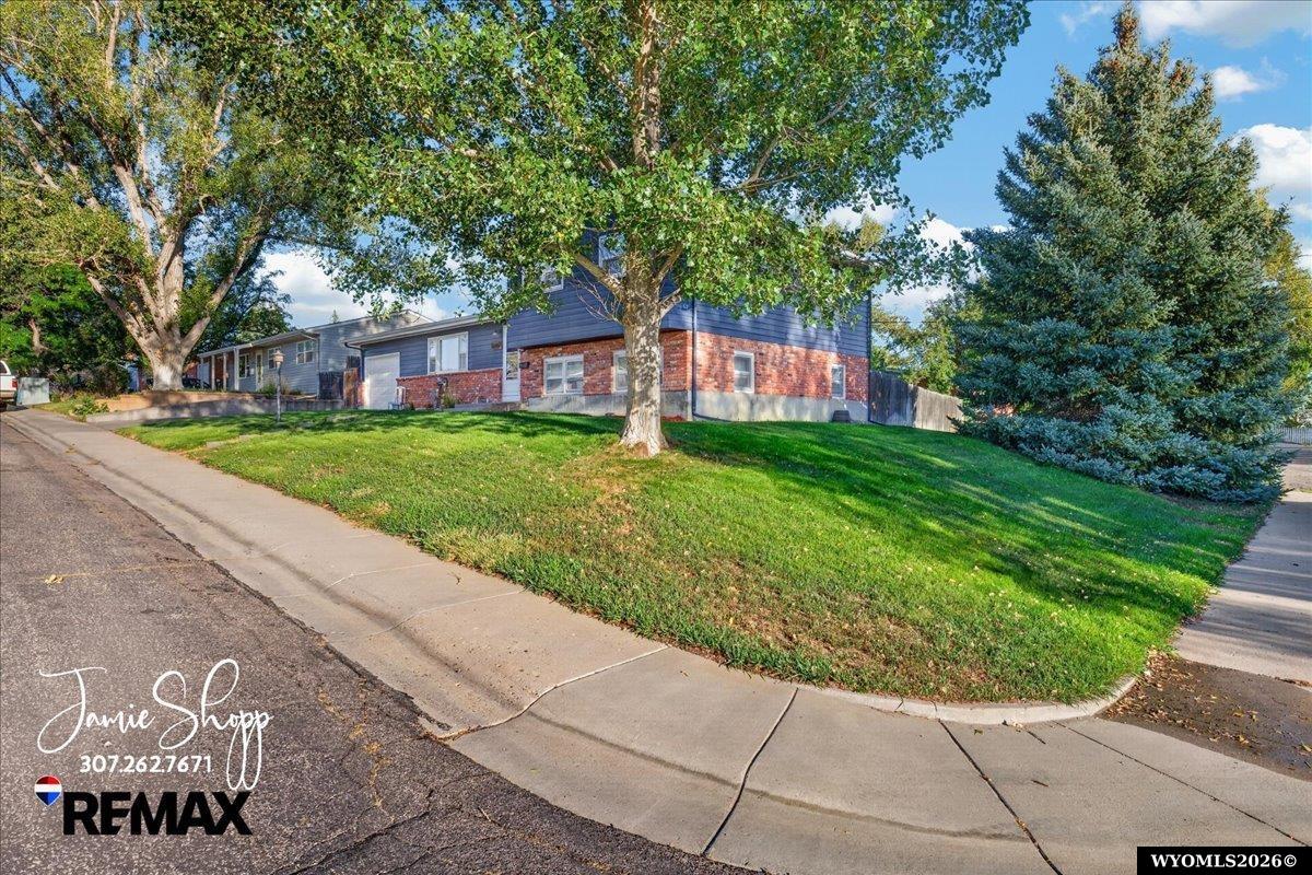 2000 Kingsboro Road Casper, WY 82604 - Photo 3 of 43 Gallery Image 3