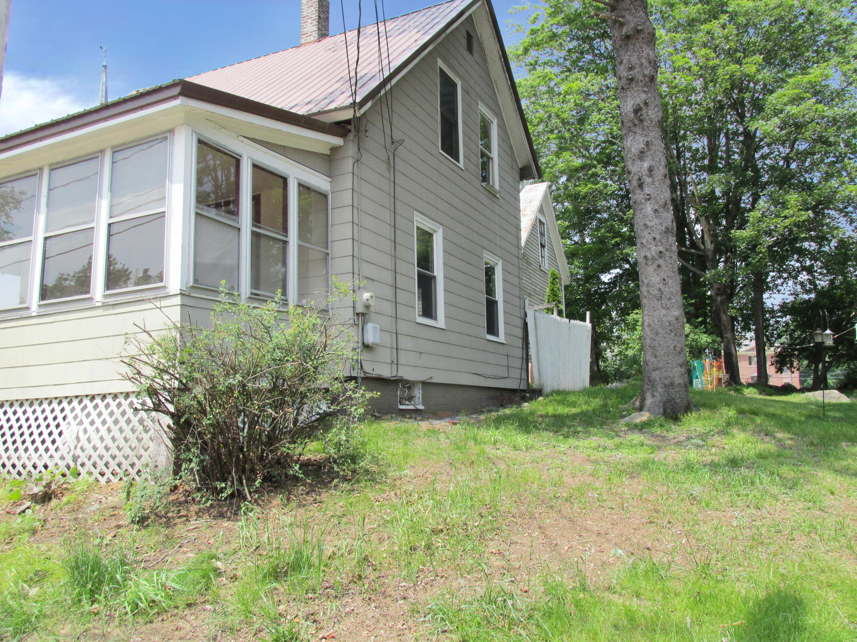 4 George Street Sanford, ME 04083 - Photo 4 of 13 2025-06-12 10.55.59