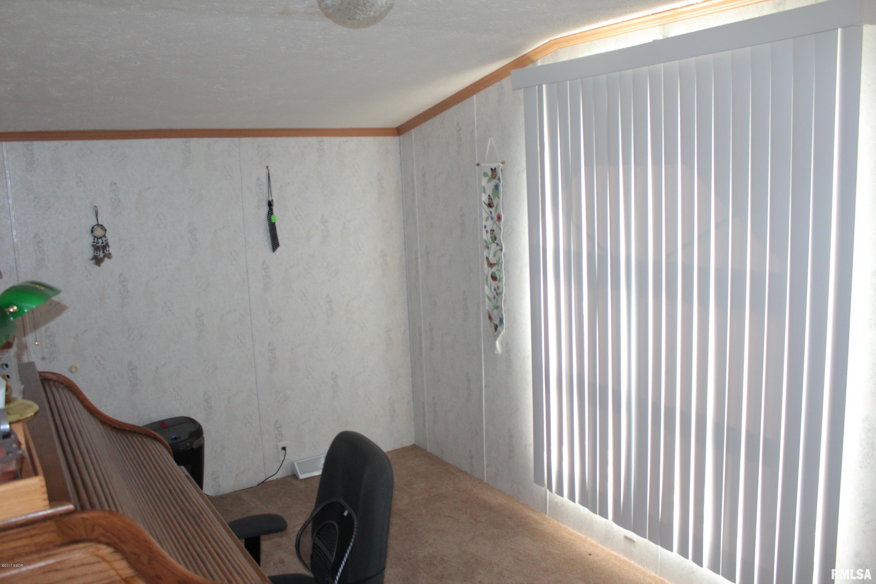 450 Los Angeles Road Carbondale, IL 62901 - Photo 10 of 14 Gallery Image 10