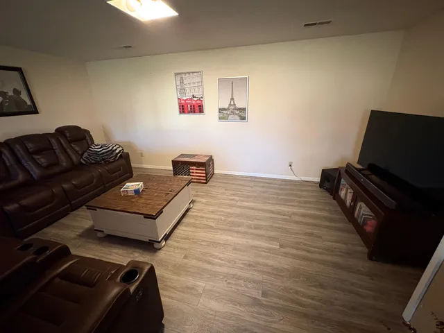 $299,900 | 1511 Westmore Avenue, Wahpeton, ND 58075