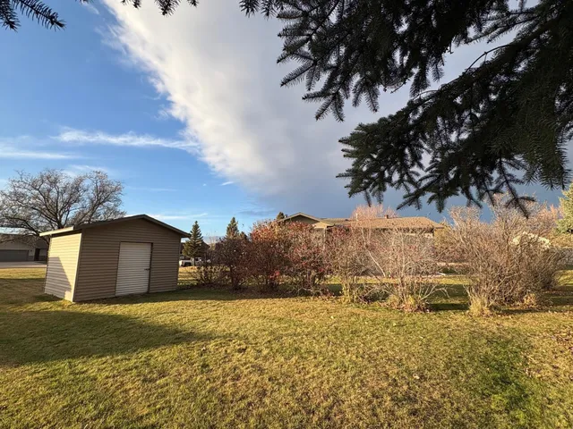 $299,900 | 1511 Westmore Avenue, Wahpeton, ND 58075