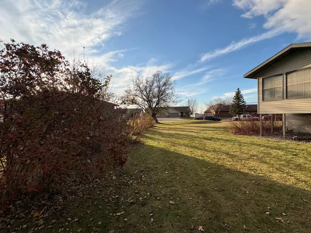 $299,900 | 1511 Westmore Avenue, Wahpeton, ND 58075