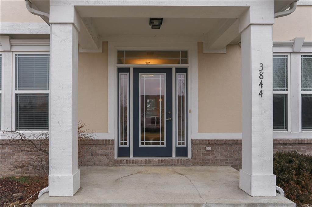 3844 Jonathan Ridge Columbus, IN 47201 - Photo 3 of 42 Gallery Image 3
