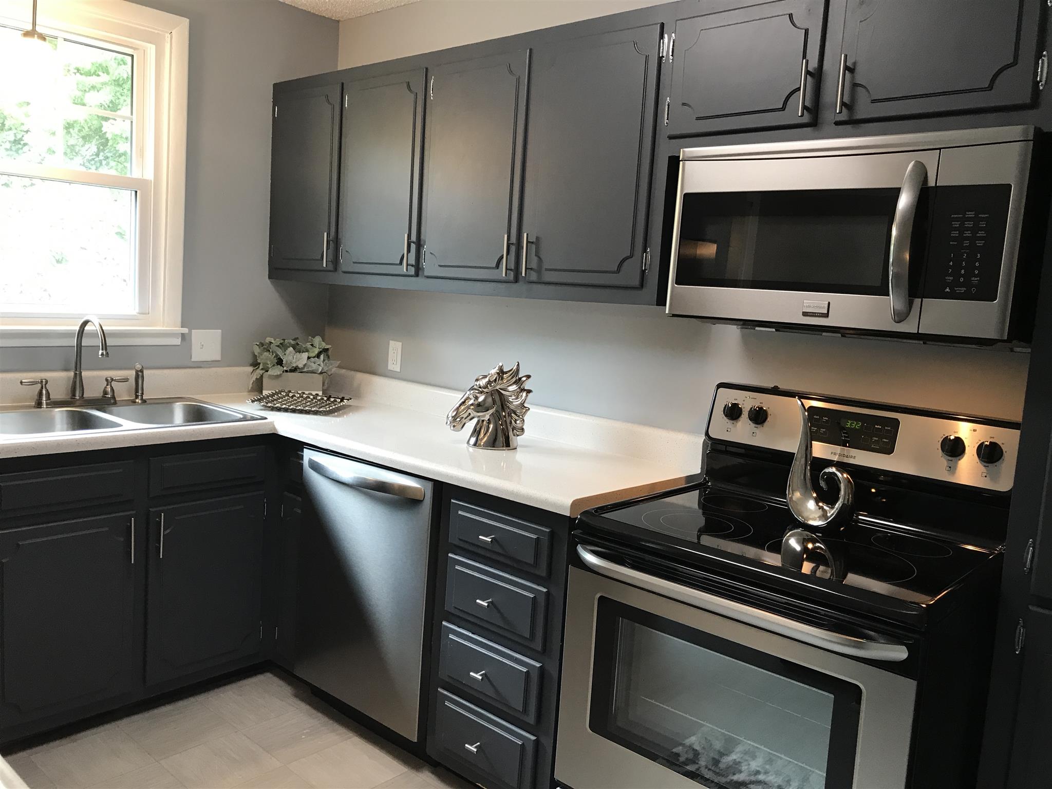 4705 McBride Road Antioch, TN 37013 - Photo 4 of 10 Beautiful kitchen with updated colors and updated counters and new stainless steel appliances