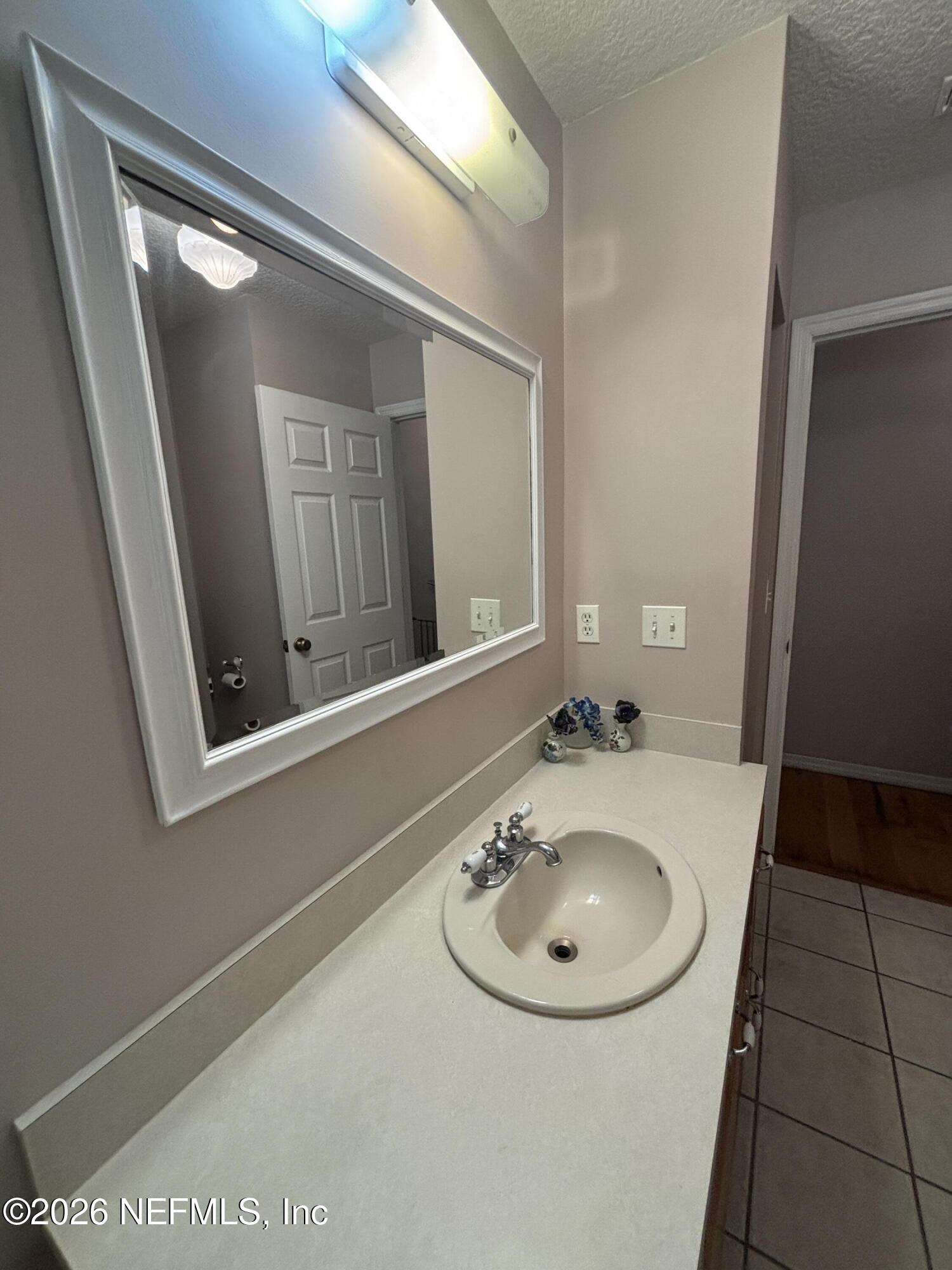 25 Currant Avenue Middleburg, FL 32068 - Photo 21 of 33 secondary bathroom
