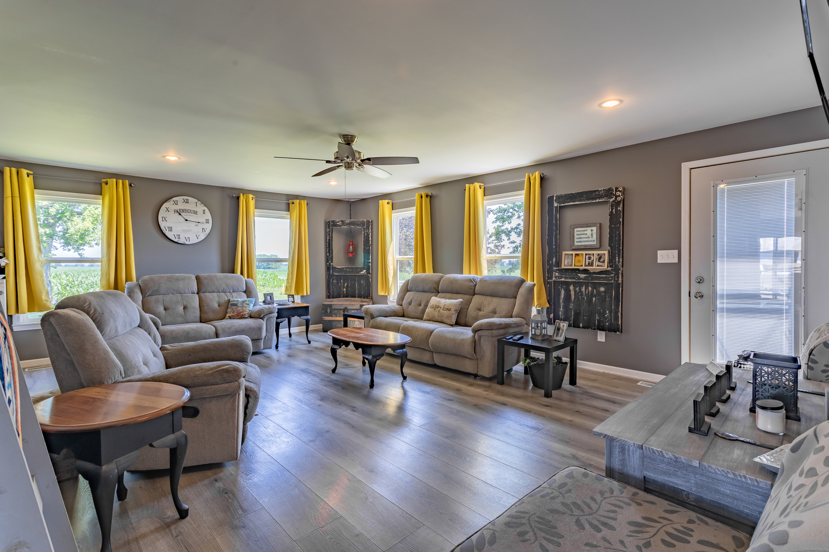 2823 South Center Road Rochelle, IL 61068 - Photo 8 of 46