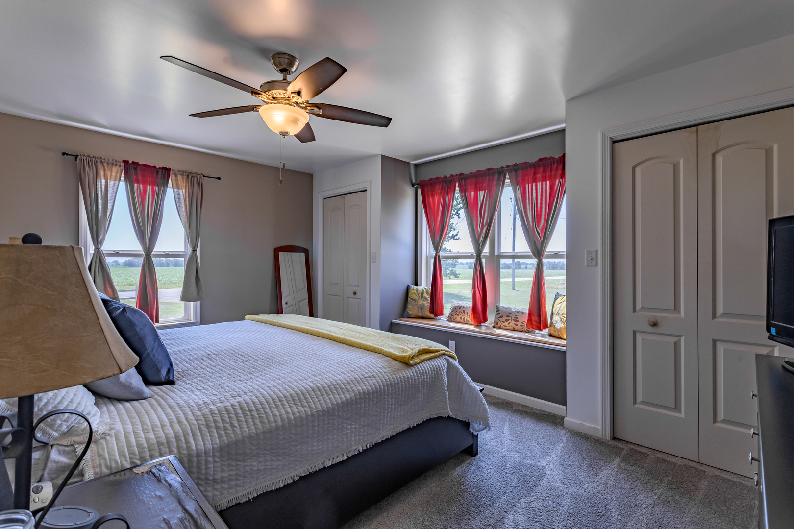 2823 South Center Road Rochelle, IL 61068 - Photo 9 of 46