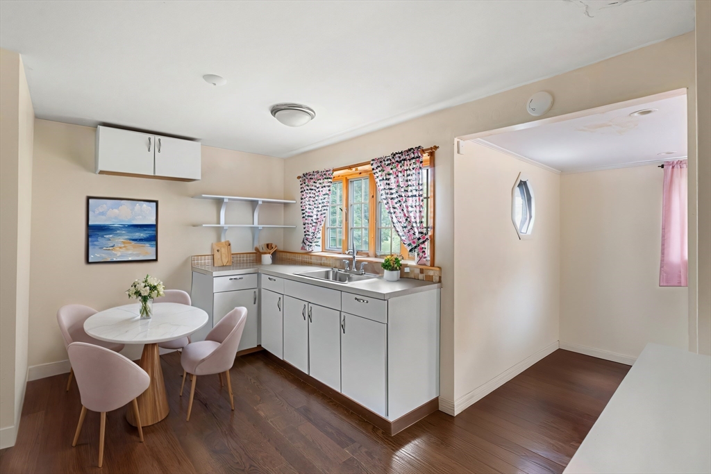 9 Viking Terrace Boston, MA 02126 - Photo 11 of 41