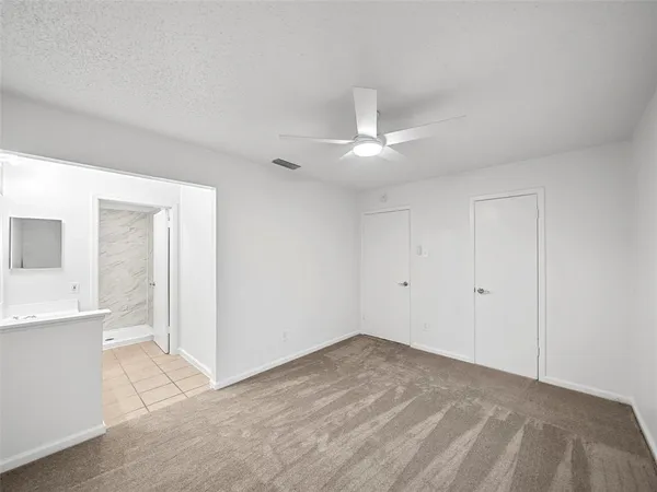 a view of a livingroom with an empty space