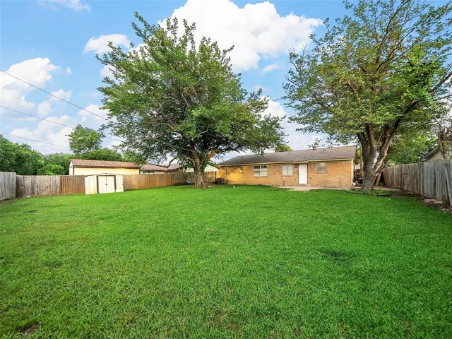 $2,400 | 3633 Edgewood Drive, Garland, TX 75042
