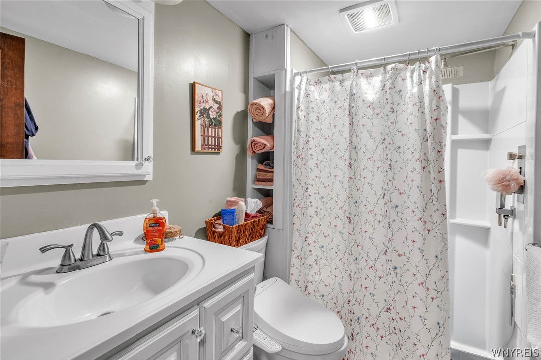 5458 Murphy Road Lockport Town, NY 14094 - Photo 31 of 43