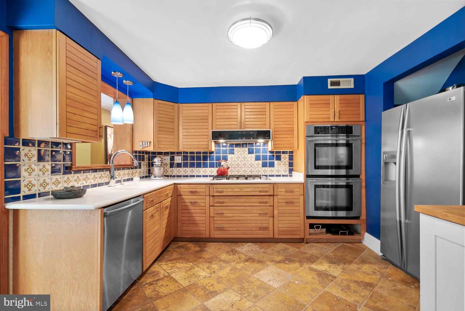 717 Milestone Drive Silver Spring, MD 20901 - Photo 8 of 52 Kitchen