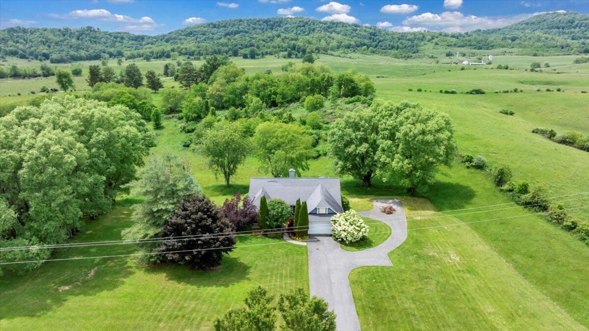 2747 Fairview Road Lewisburg, WV 24901 - Photo 63 of 81 Gallery Image 63