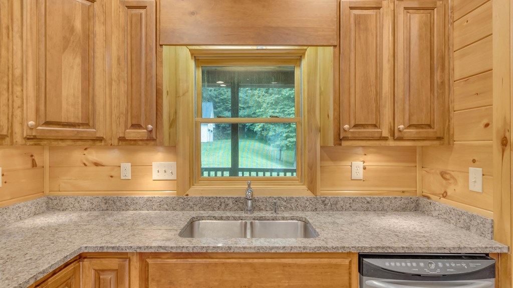 661 North Toccoa River Road Mineral Bluff, GA 30559 - Photo 21 of 76