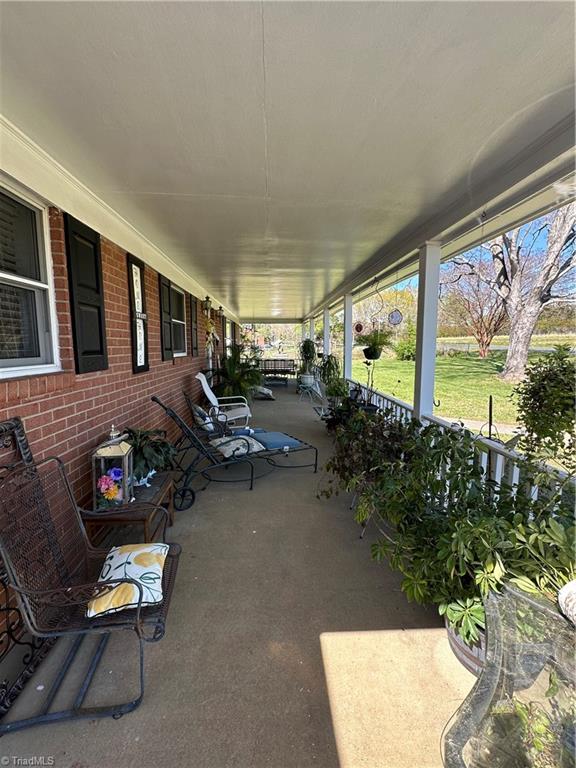 281 Spencer Meadow Road Asheboro, NC 27205 - Photo 4 of 38