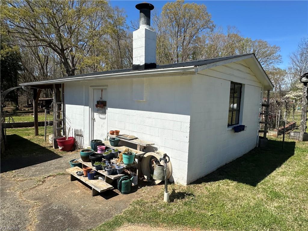 281 Spencer Meadow Road Asheboro, NC 27205 - Photo 9 of 38