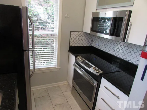 $1,695 | 1001 Brighthurst Drive, Unit 101, Raleigh, NC 27605