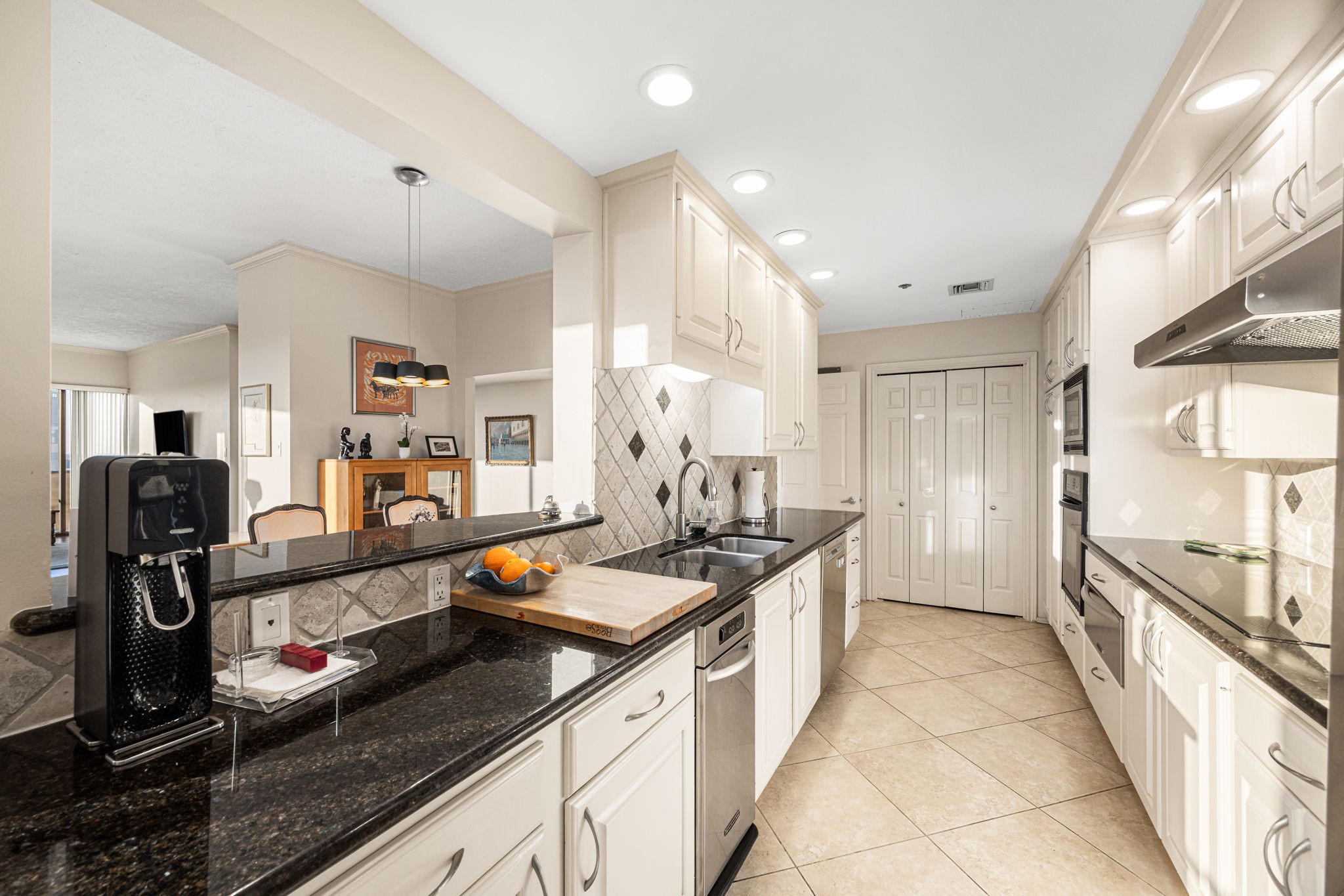 3350 McCue Road, Unit 2302 Houston, TX 77056 - Photo 10 of 31