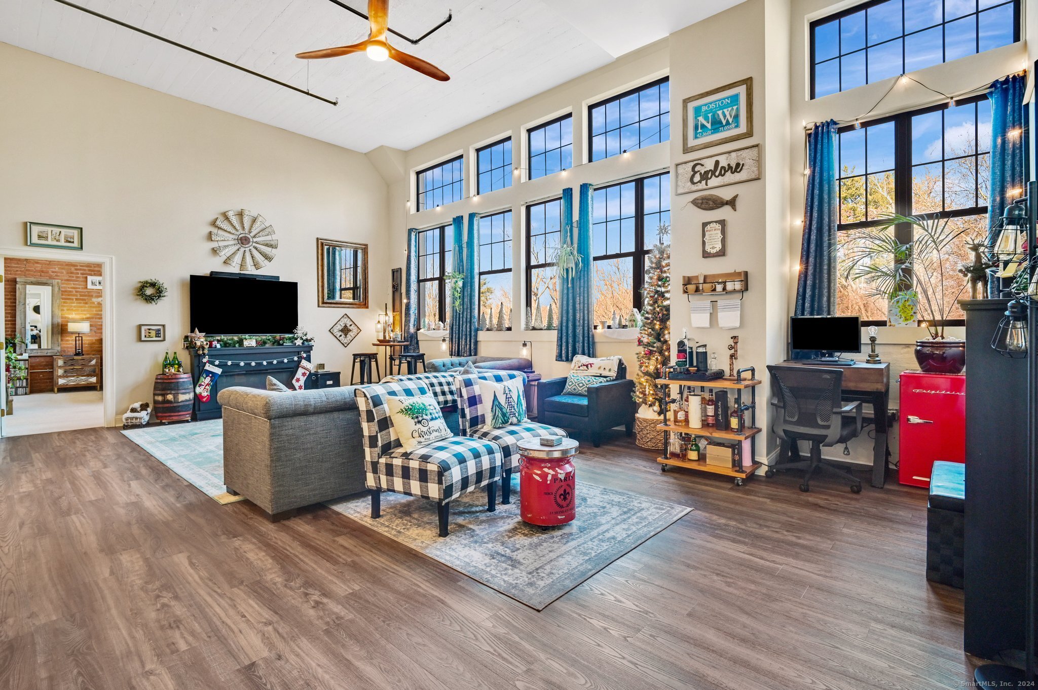 33 Mechanic Street, Unit 306 Windsor, CT 06095 - Photo 1 of 1 Ranch Penthouse unit on top floor