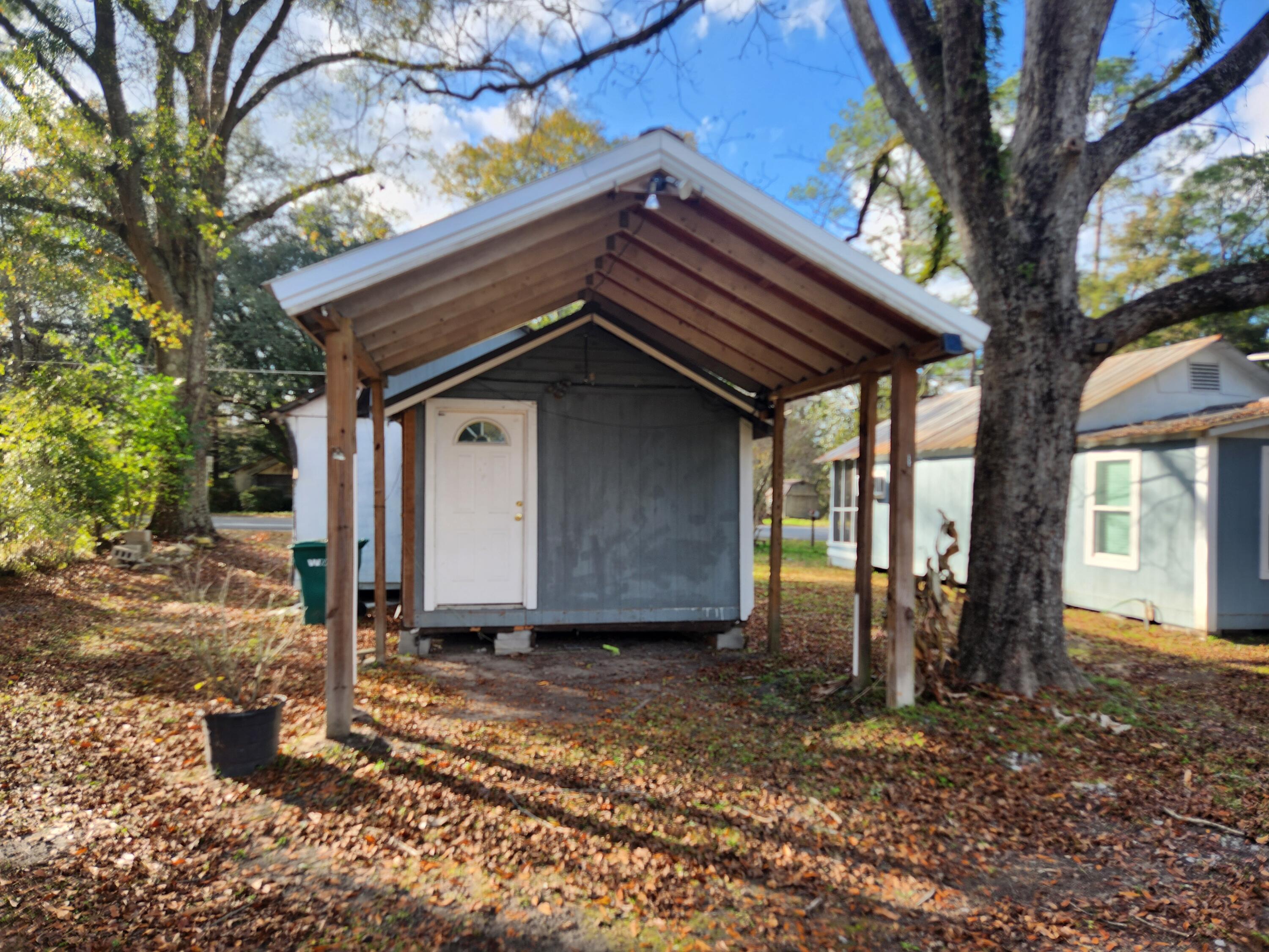 579 Main Street Chipley, FL 32428 - Photo 4 of 8 20241231_143059