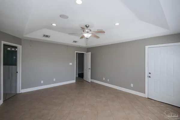 a bathroom with a tub