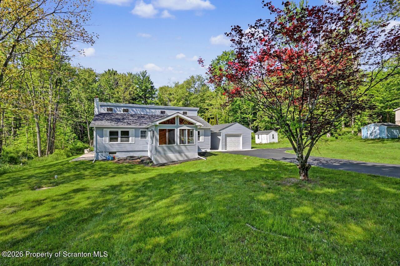 15 Van Leuven Road Lake Ariel, PA 18436 - Photo 6 of 61 15 Van Leuven Rd 02 Large