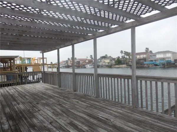 $2,400 | 15305 Caravel Drive, Corpus Christi, TX 78418