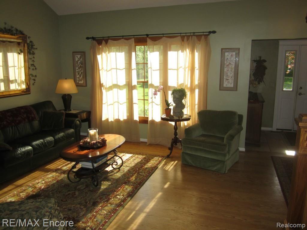 8950 Perry Lake Road Clarkston, MI 48348 - Photo 12 of 70 perry lake 005.jpg