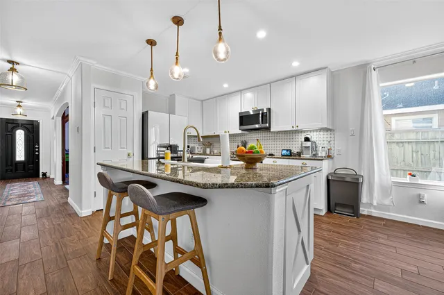 $399,000 | 17935 Branch Creek Drive, Cypress, TX 77433