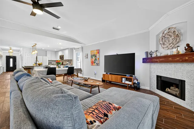 $399,000 | 17935 Branch Creek Drive, Cypress, TX 77433