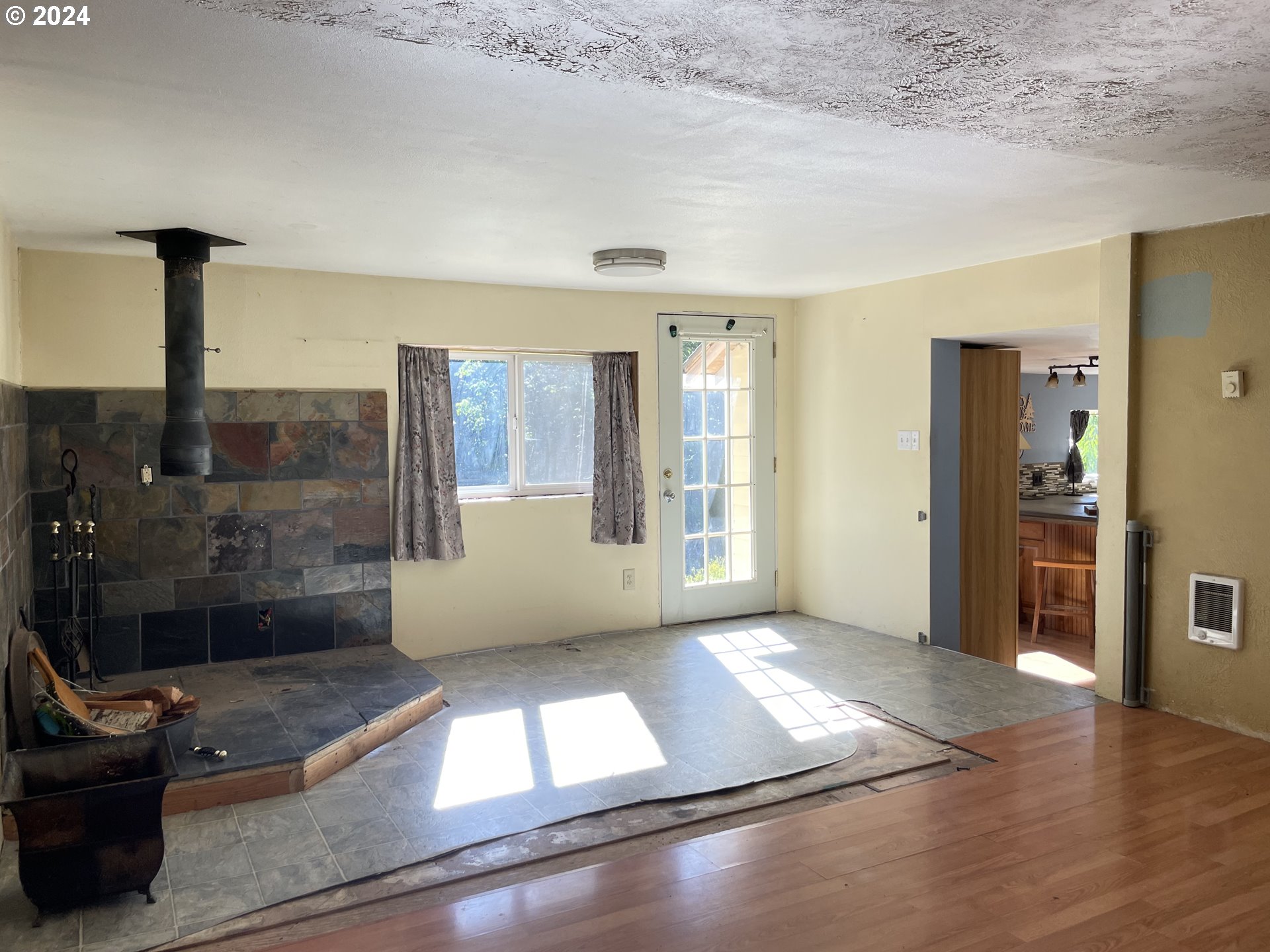 37674 Row River Road Dorena, OR 97434 - Photo 29 of 42 Gallery Image 29