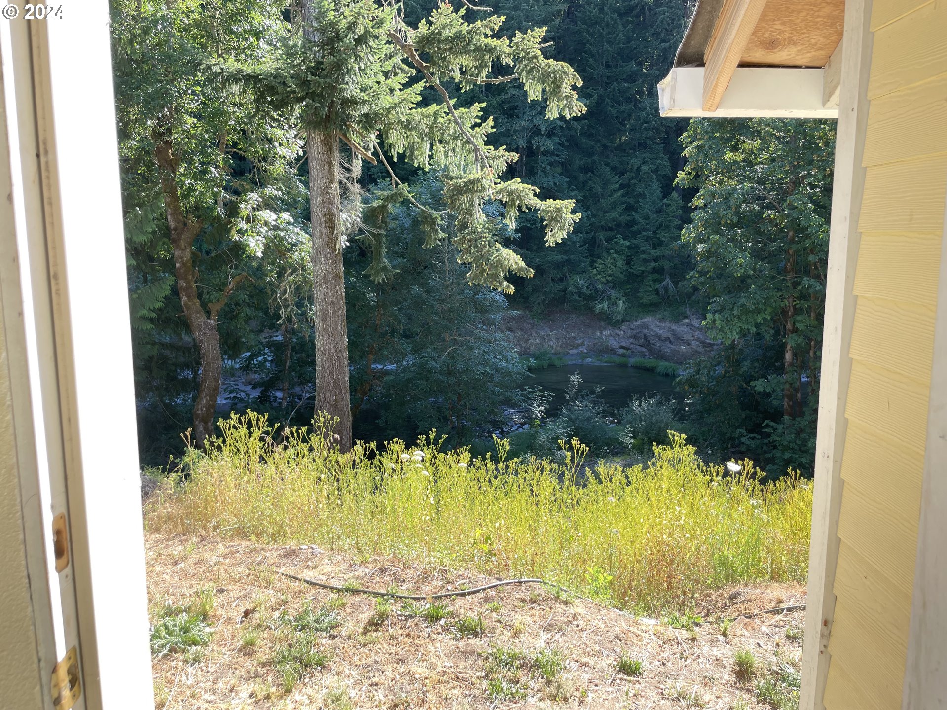 37674 Row River Road Dorena, OR 97434 - Photo 30 of 42 Gallery Image 30