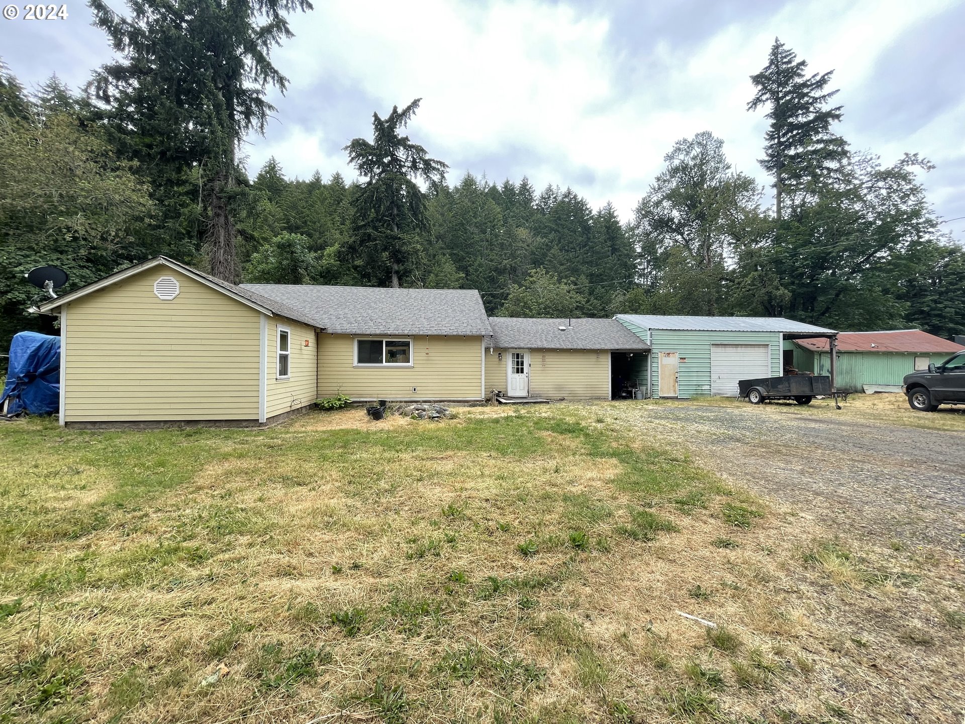 37674 Row River Road Dorena, OR 97434 - Photo 3 of 42 Gallery Image 3