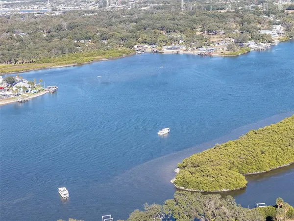 $275,000 | 10007 South 41st Highway, Gibsonton, FL 33534