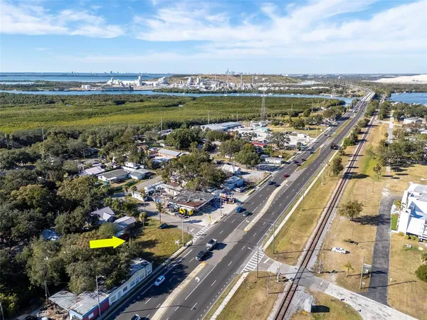 $275,000 | 10007 South 41st Highway, Gibsonton, FL 33534