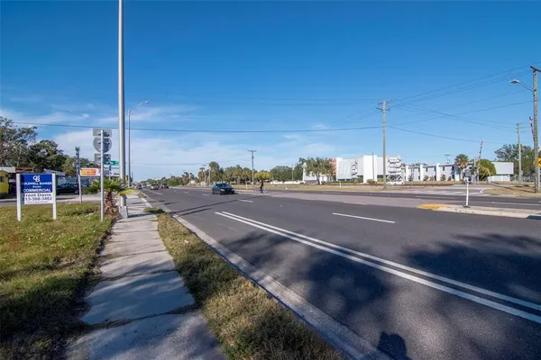 $275,000 | 10007 South 41st Highway, Gibsonton, FL 33534